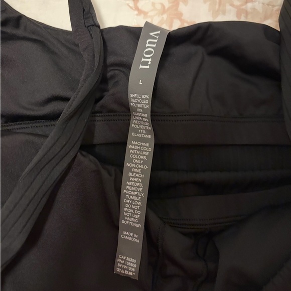 Vuori Women's Top in Cream - Picture 2 of 3